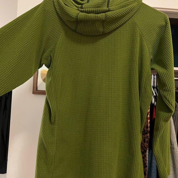 Green Melanzana Hoodie - Picture 4 of 5